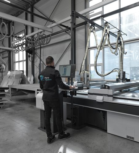 Machinepark - op maat - plaatmaterialen - frees - Alucobond gevelbekleding- duurzaam- opmaat dakbedekking - Aluminium composiet gevelpanelen-aluminium sandwich paneel - sandwichpaneel - aluminium paneel - Aluminium -composiet gevelplaten -Aluminium composiet gevelbekleding - Aluminium composiet gevelpaneel-composietproducten voor gevel- en daktoepassingen woningRenovatie- Dibond -Plexiglas